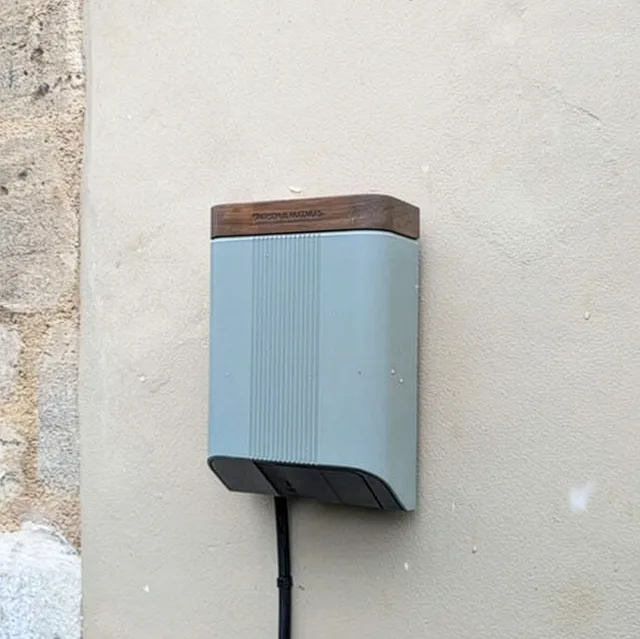 Cotswolds Green x Walnut lid