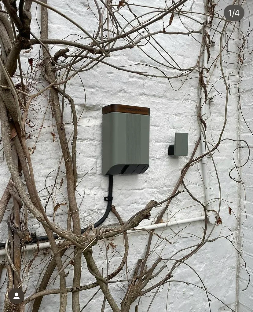 Cotswolds Green x Walnut lid