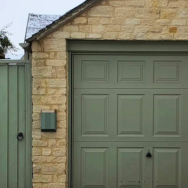 Kemble Green x Bronze lid