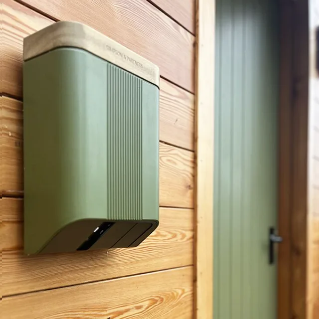 Cotswolds Green x Light Oak lid